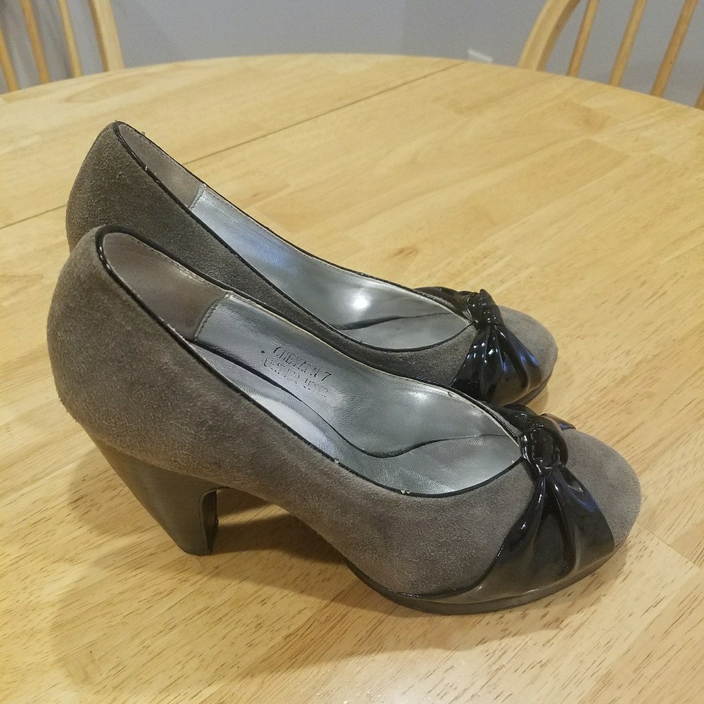Gabriella Rocha Gray Suede Heels 7